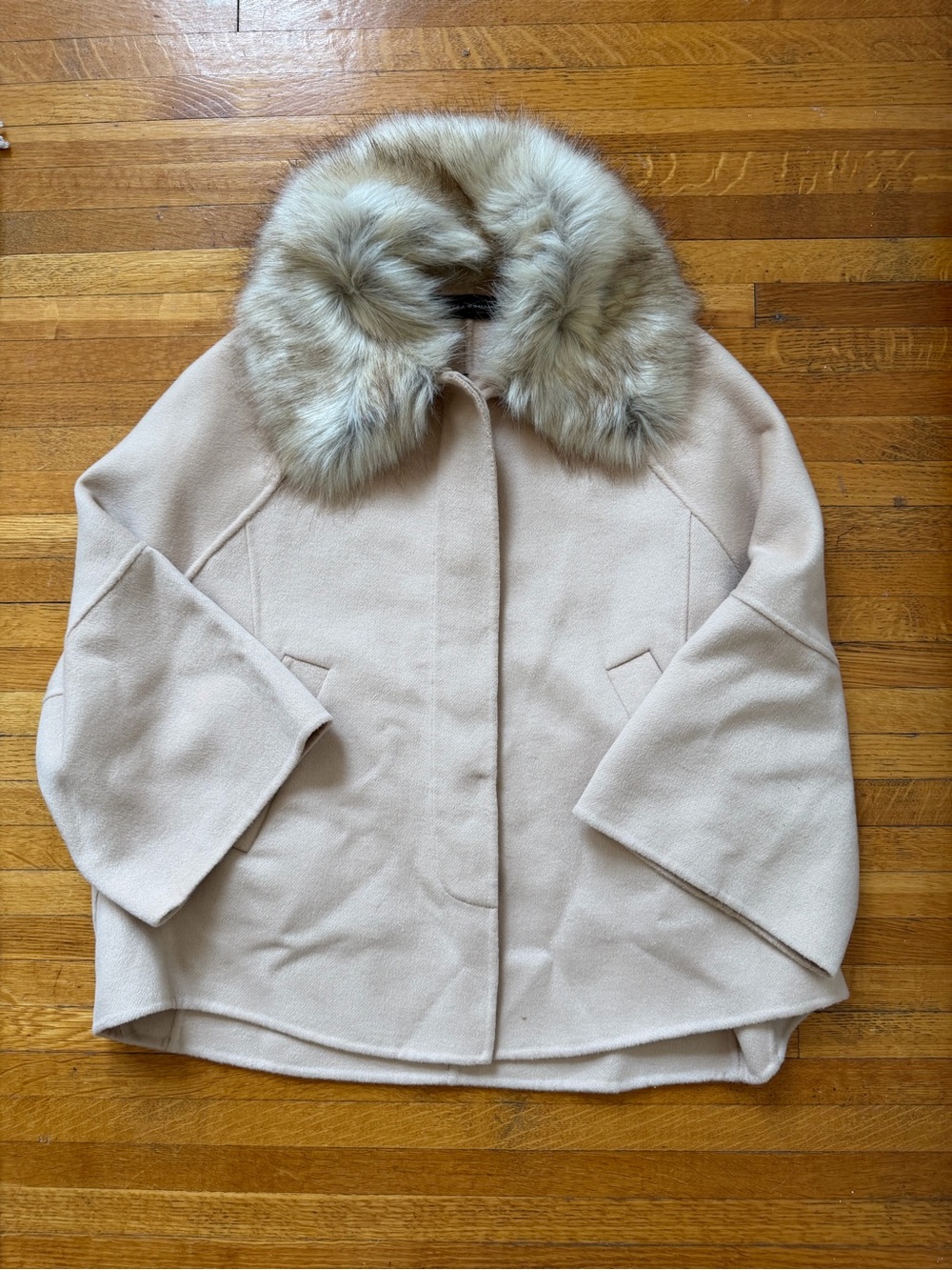 Zara Cream Cape Coat with Faux Fur Collar